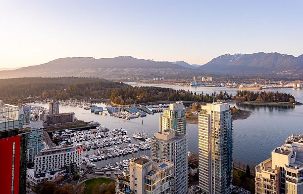 3303 1189 Melville Street Coal Harbour