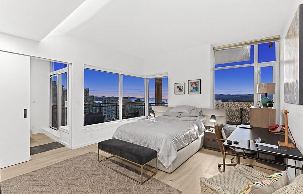 3701 1211 Melville Street Coal Harbour