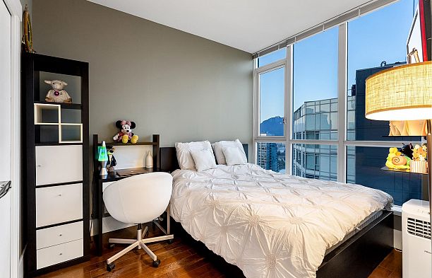 3303 1189 Melville Street Coal Harbour