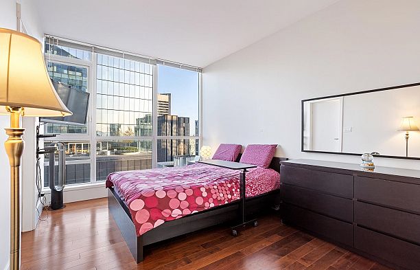 3303 1189 Melville Street Coal Harbour