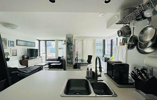 909 1331 W Georgia Street Coal Harbour