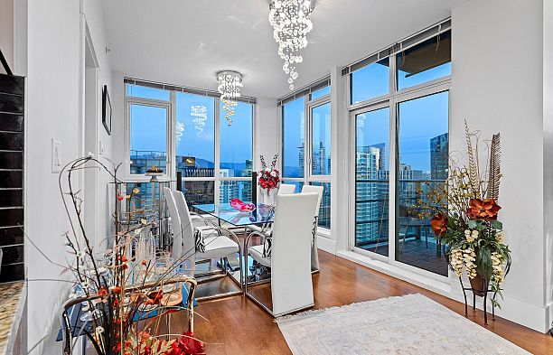 3303 1189 Melville Street Coal Harbour