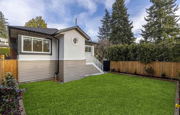 5292 Dunbar Street Dunbar