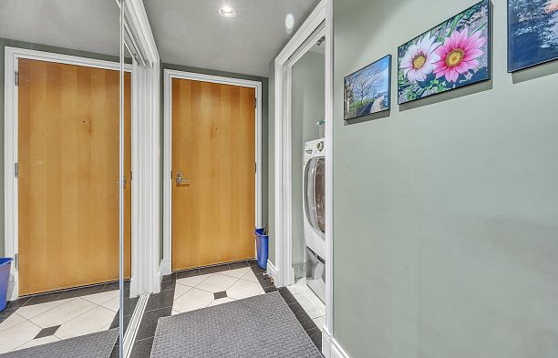 305 535 Nicola Street Coal Harbour