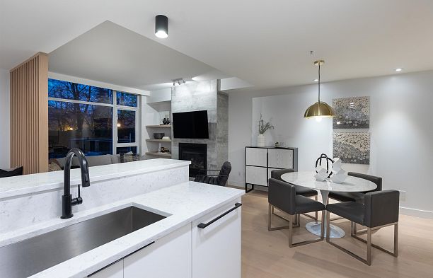 TH23 1281 W Cordova Street Coal Harbour