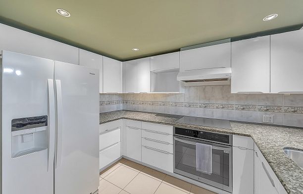305 535 Nicola Street Coal Harbour