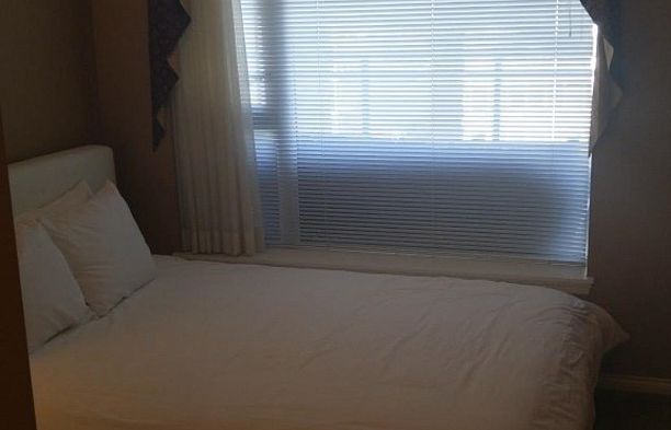 906 1211 MELVILLE STREET, Vancouver BC V6E 0A7 Coal Harbour