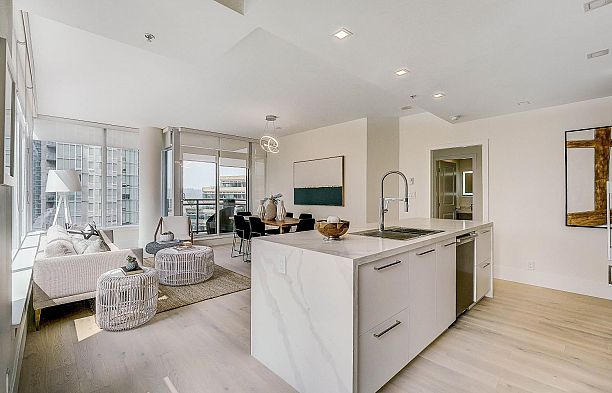 903 1211 Melville Street Coal Harbour