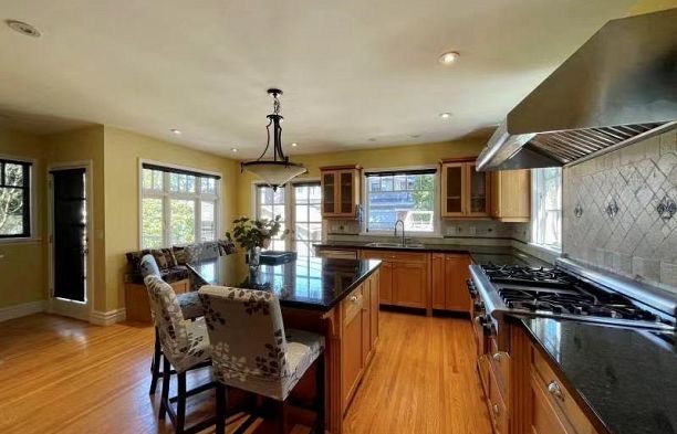 1749 West 62nd Avenue South Granville