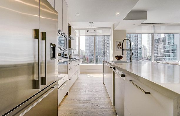 903 1211 Melville Street Coal Harbour