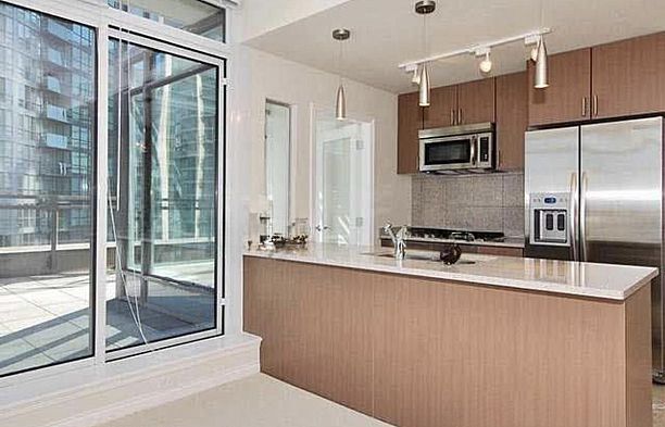906 1211 MELVILLE STREET, Vancouver BC V6E 0A7 Coal Harbour