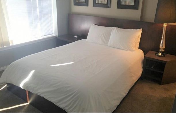 906 1211 MELVILLE STREET, Vancouver BC V6E 0A7 Coal Harbour