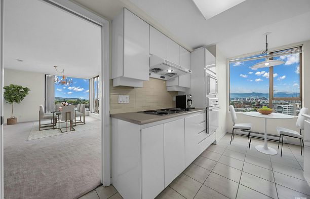 1502 1590 W 8th Avenue Fairview VW