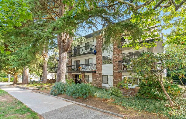 208 2330 Maple Street Kitsilano