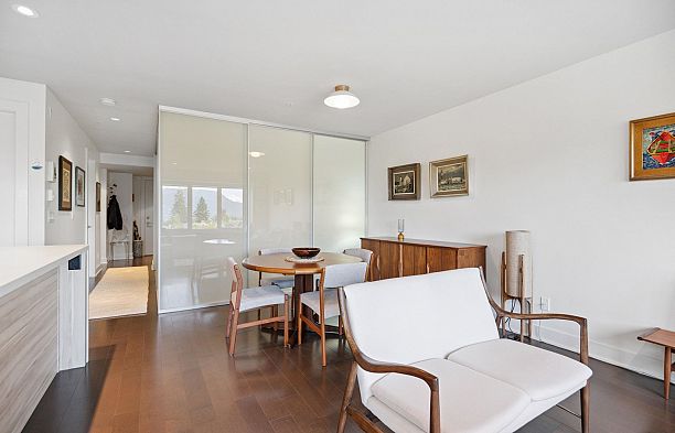 306 4463 W 10th Avenue Point Grey