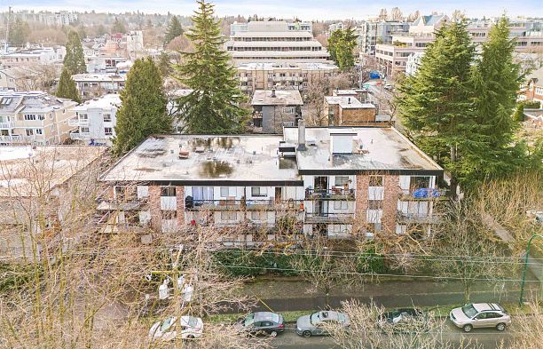 208 2330 Maple Street Kitsilano