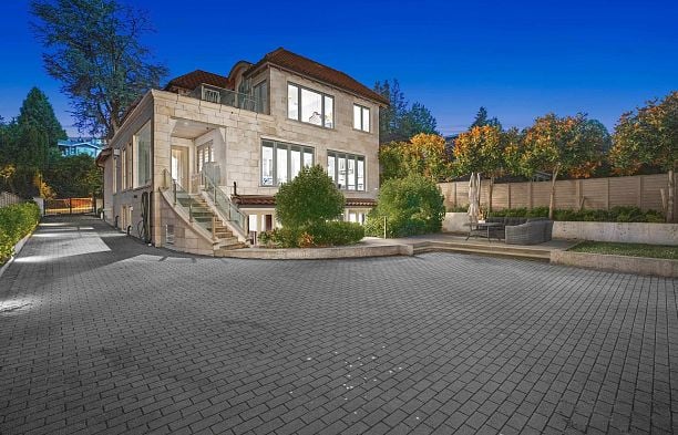 4651 Simpson Avenue Point Grey
