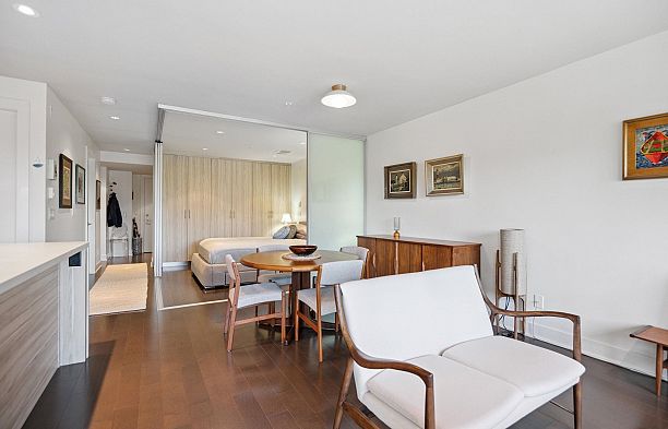 306 4463 W 10th Avenue Point Grey