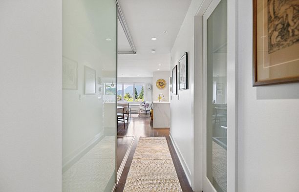 306 4463 W 10th Avenue Point Grey