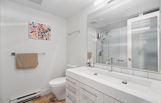 306 4463 W 10th Avenue Point Grey