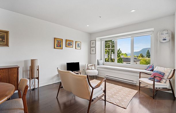 306 4463 W 10th Avenue Point Grey