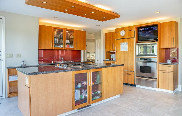 4389 Locarno Crescent Point Grey