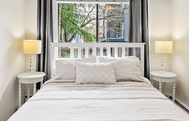 208 2330 Maple Street Kitsilano