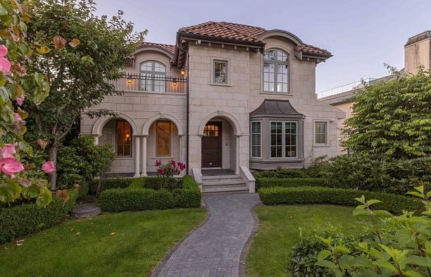 4651 Simpson Avenue Point Grey
