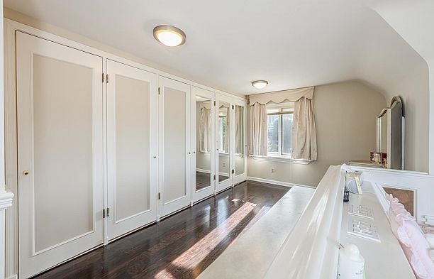 4389 Locarno Crescent Point Grey