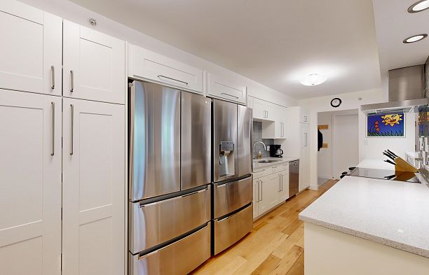 203 518 W 14th Avenue Fairview VW