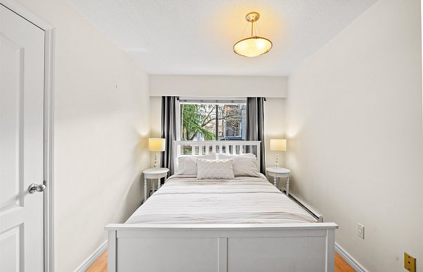208 2330 Maple Street Kitsilano