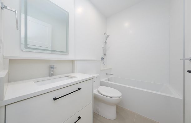 3172 W 26th Avenue MacKenzie Heights