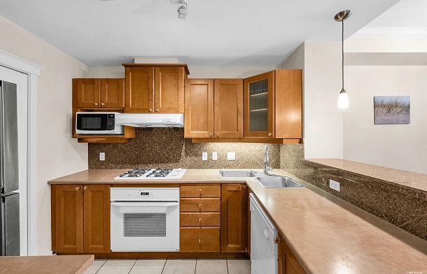 304 5790 East Boulevard Kerrisdale