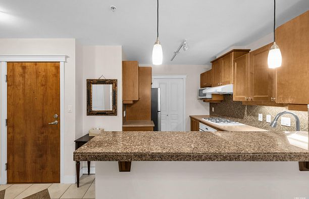 304 5790 East Boulevard Kerrisdale
