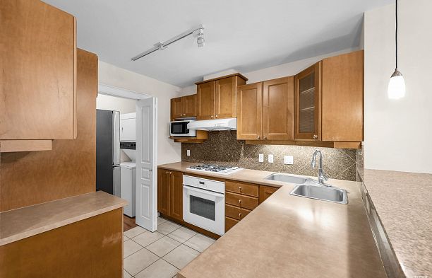 304 5790 East Boulevard Kerrisdale