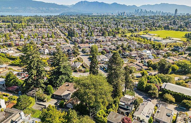 2806 W King Edward Avenue Arbutus