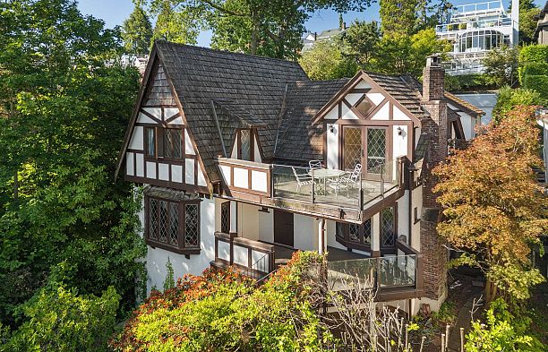 2806 W King Edward Avenue Arbutus