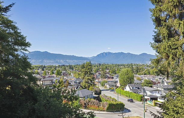 2806 W King Edward Avenue Arbutus