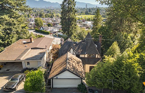 2806 W King Edward Avenue Arbutus