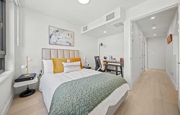 6352 Oak Street Oakridge VW