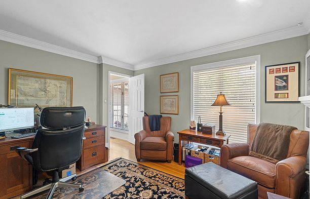 7215 Wiltshire Street South Granville