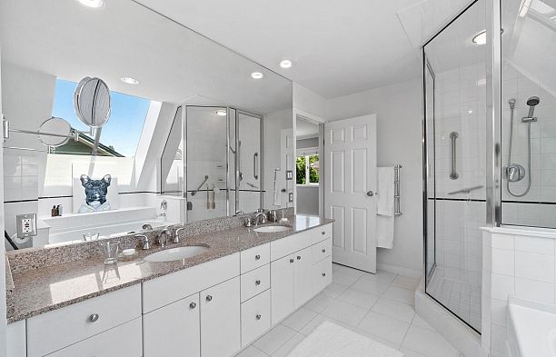 7215 Wiltshire Street South Granville