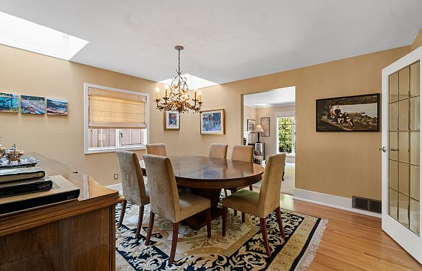 7215 Wiltshire Street South Granville