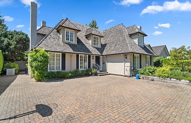7215 Wiltshire Street South Granville