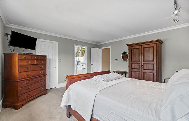 7215 Wiltshire Street South Granville