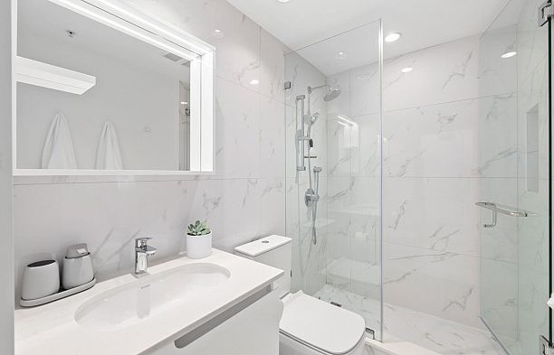401 2239 W 7th Avenue Kitsilano