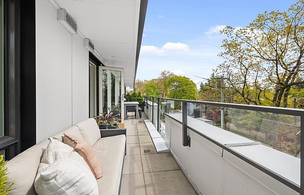 401 2239 W 7th Avenue Kitsilano