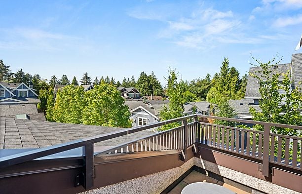 3838 W 50th Avenue Southlands
