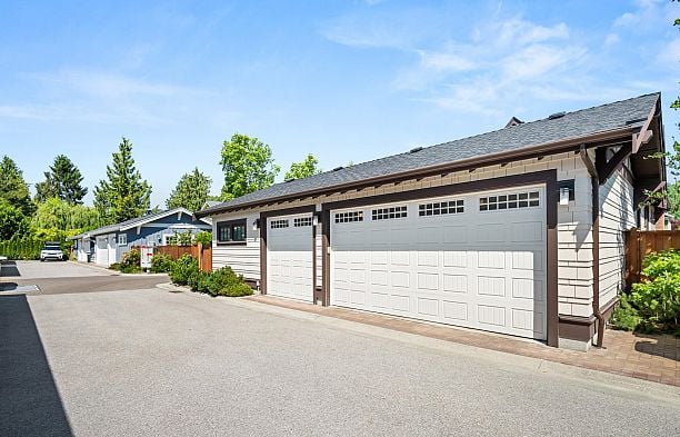 3838 W 50th Avenue Southlands