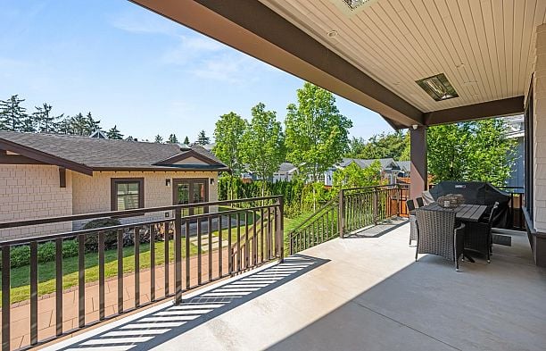 3838 W 50th Avenue Southlands
